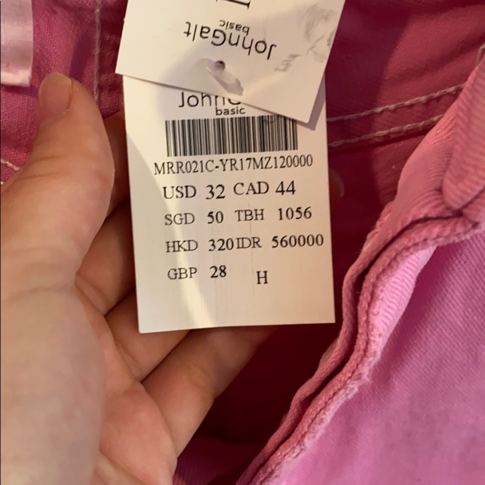 Mini Shorts - Picture 5 of 6